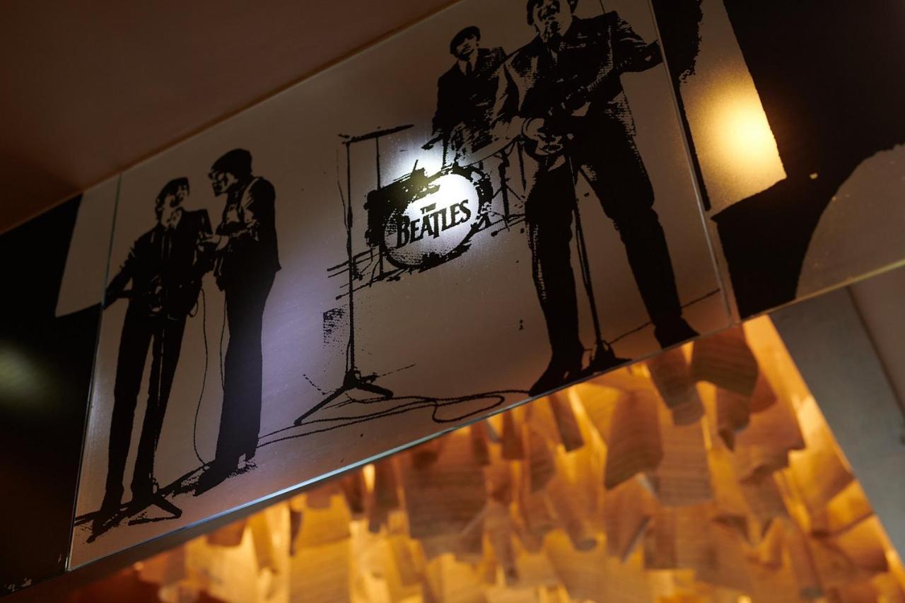 Hard Days Night Hotel Ливърпул Екстериор снимка