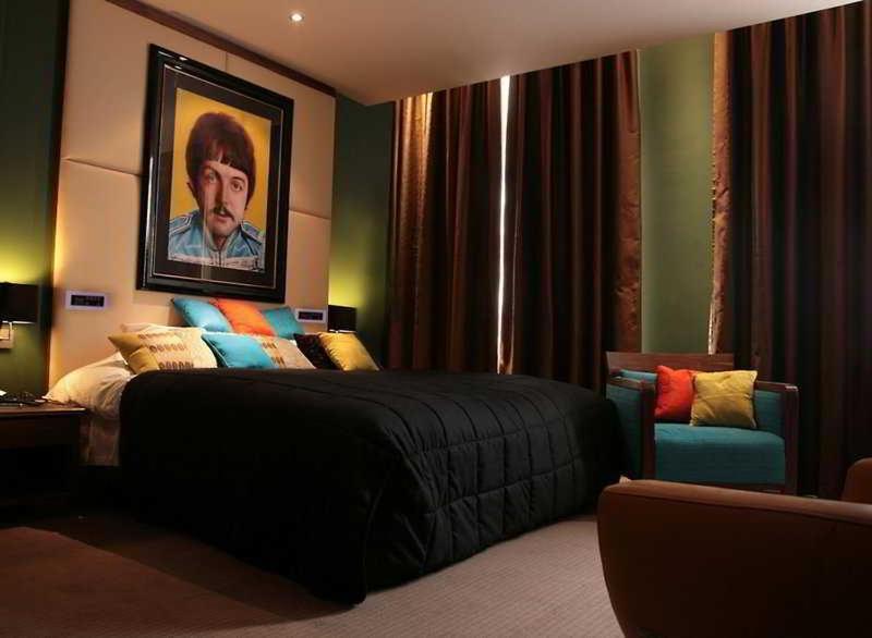 Hard Days Night Hotel Ливърпул Стая снимка